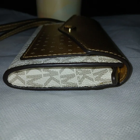 Michael Kors Gold and White Wristlet - Picture 5 of 7